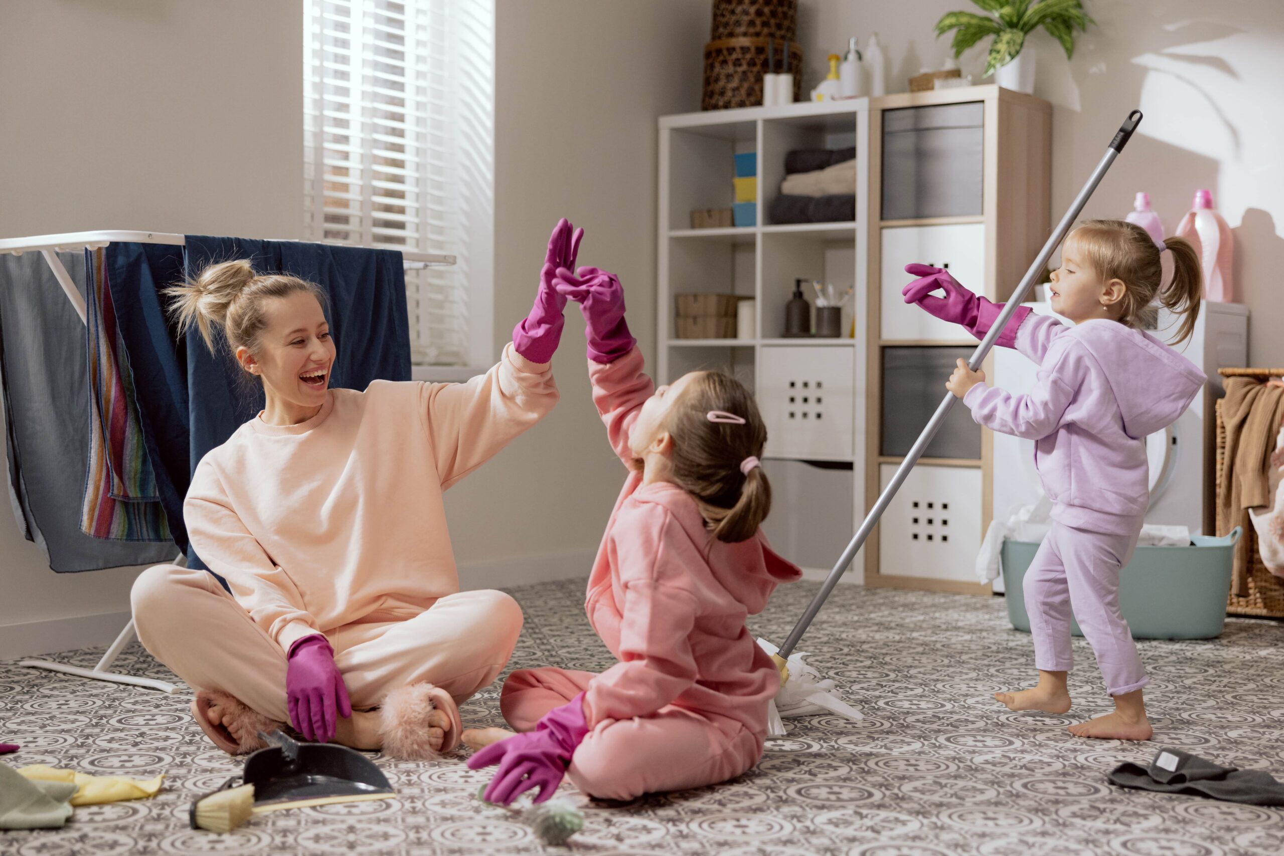 Clean with Kids Parent Pulse Article Featured Image