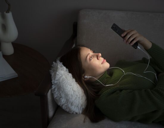 Sleep Without Phone Parent Pulse Article Featured Image