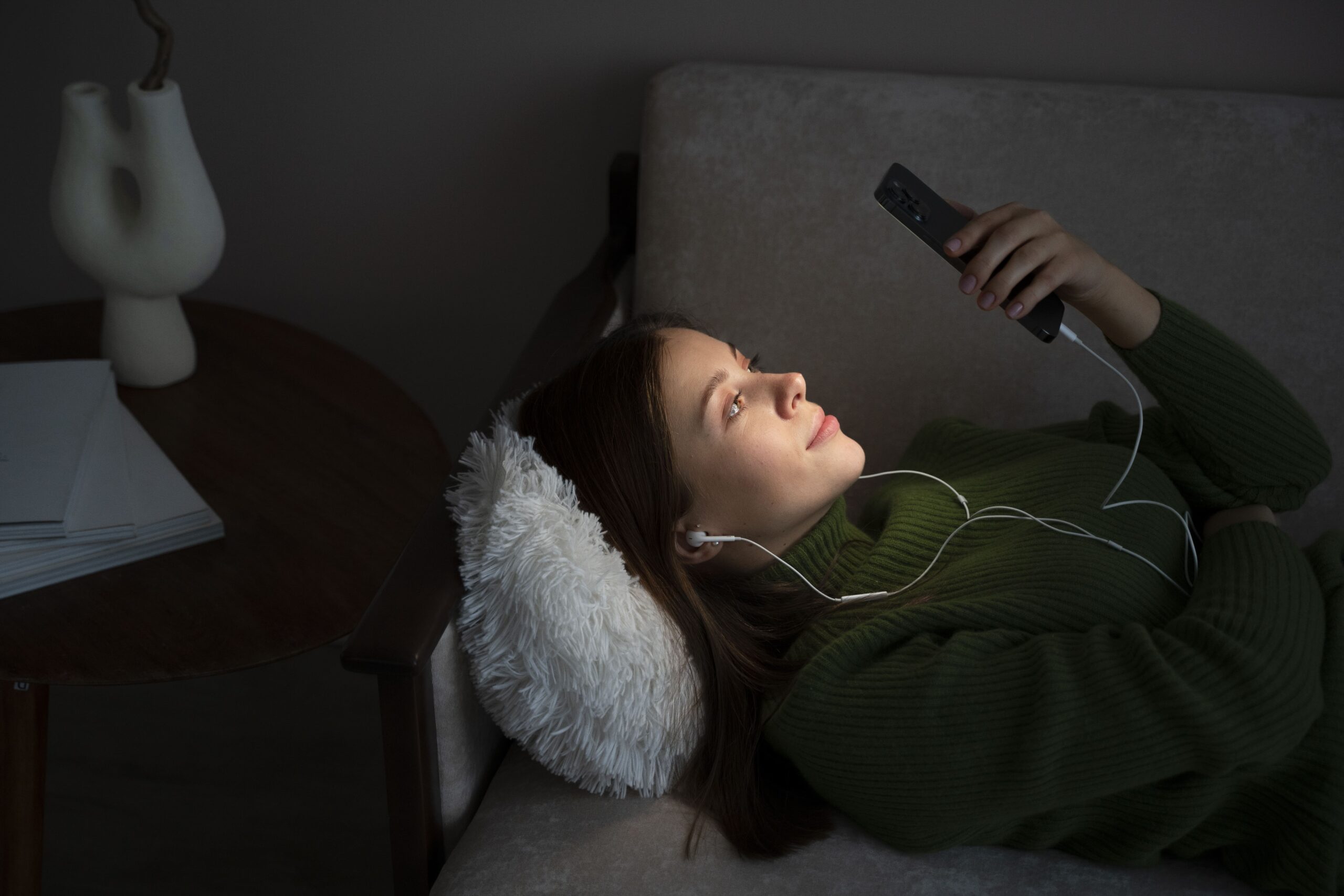 Sleep Without Phone Parent Pulse Article Featured Image