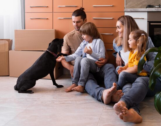 Pets and Family Parent Pulse article Featured Image